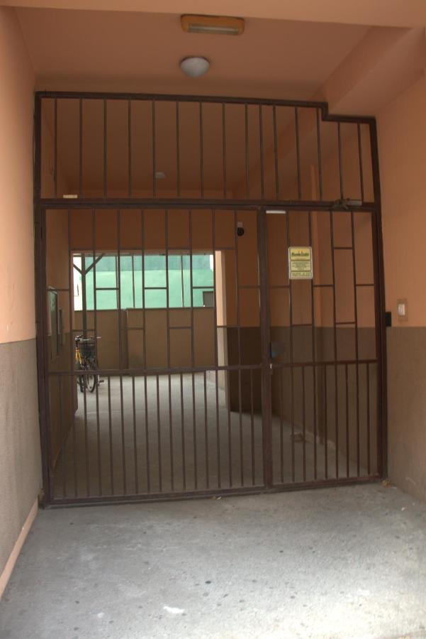 Novi Sad Apartman Tenigo エクステリア 写真