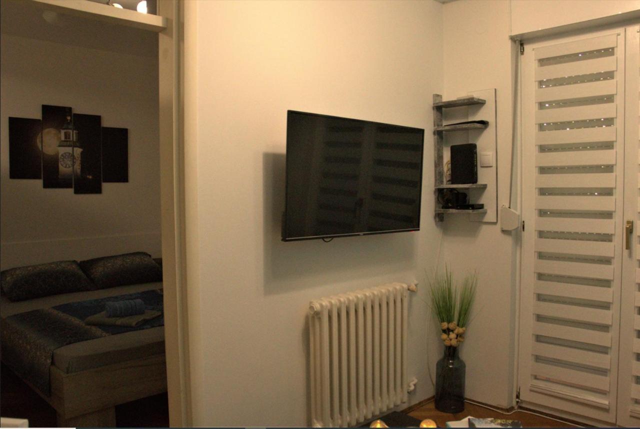 Novi Sad Apartman Tenigo エクステリア 写真